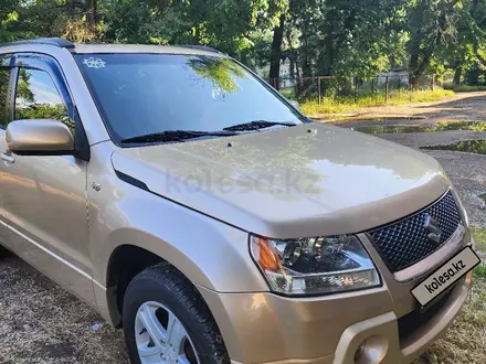 Suzuki Grand Vitara 2006 года за 5 500 000 тг. в Алматы – фото 2