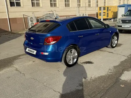 Chevrolet Cruze 2013 года за 3 700 000 тг. в Актау – фото 4