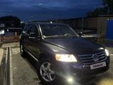 Volkswagen Touareg 2005 годаүшін3 800 000 тг. в Алматы – фото 2