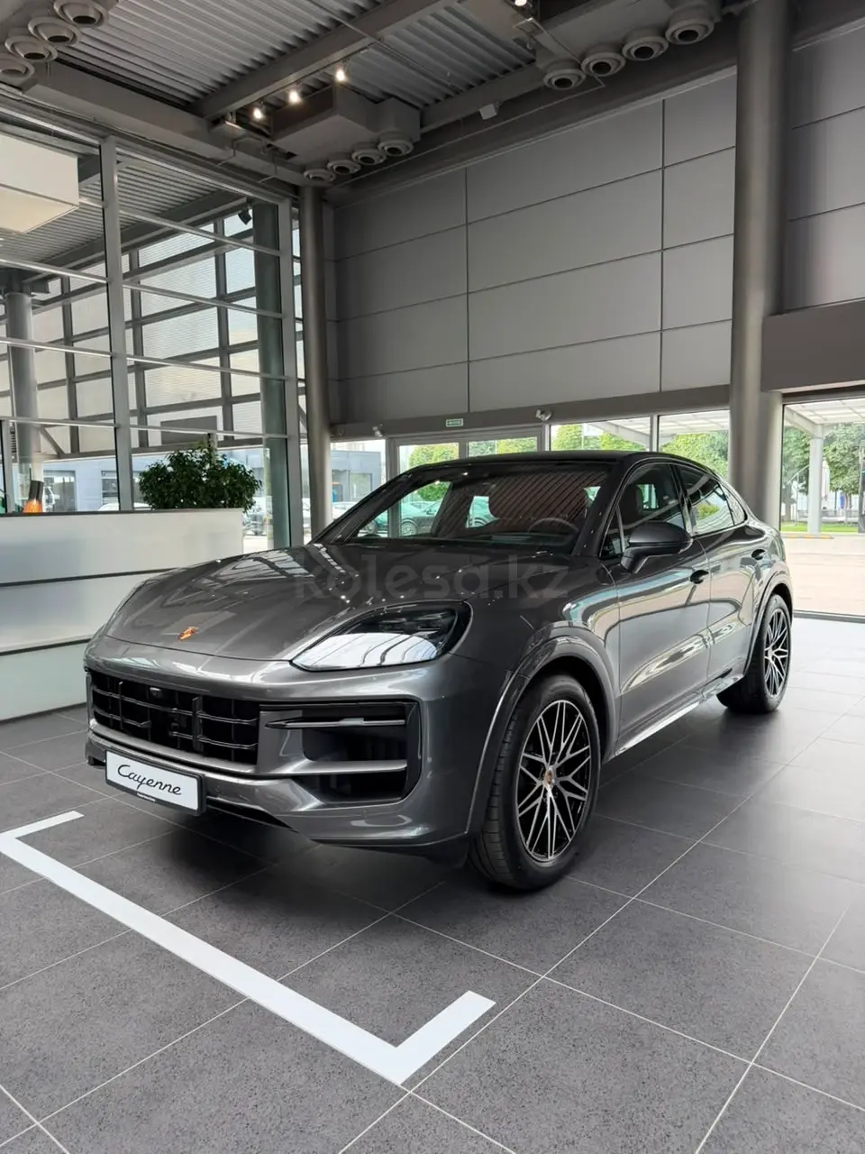 Porsche Cayenne Coupe, 2025
