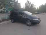 Volkswagen Sharan 1996 годаүшін3 100 000 тг. в Актобе – фото 3