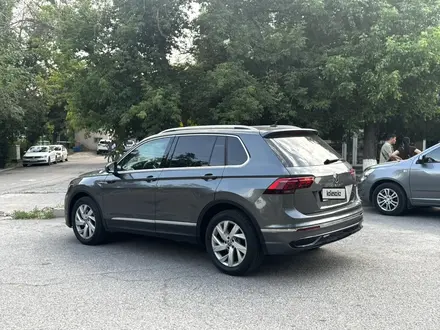Volkswagen Tiguan 2021 года за 11 000 000 тг. в Алматы – фото 4
