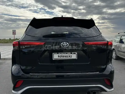 Toyota Highlander 2022 года за 27 200 000 тг. в Актау – фото 2