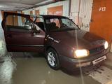 Volkswagen Golf 1992 годаүшін1 000 000 тг. в Астана