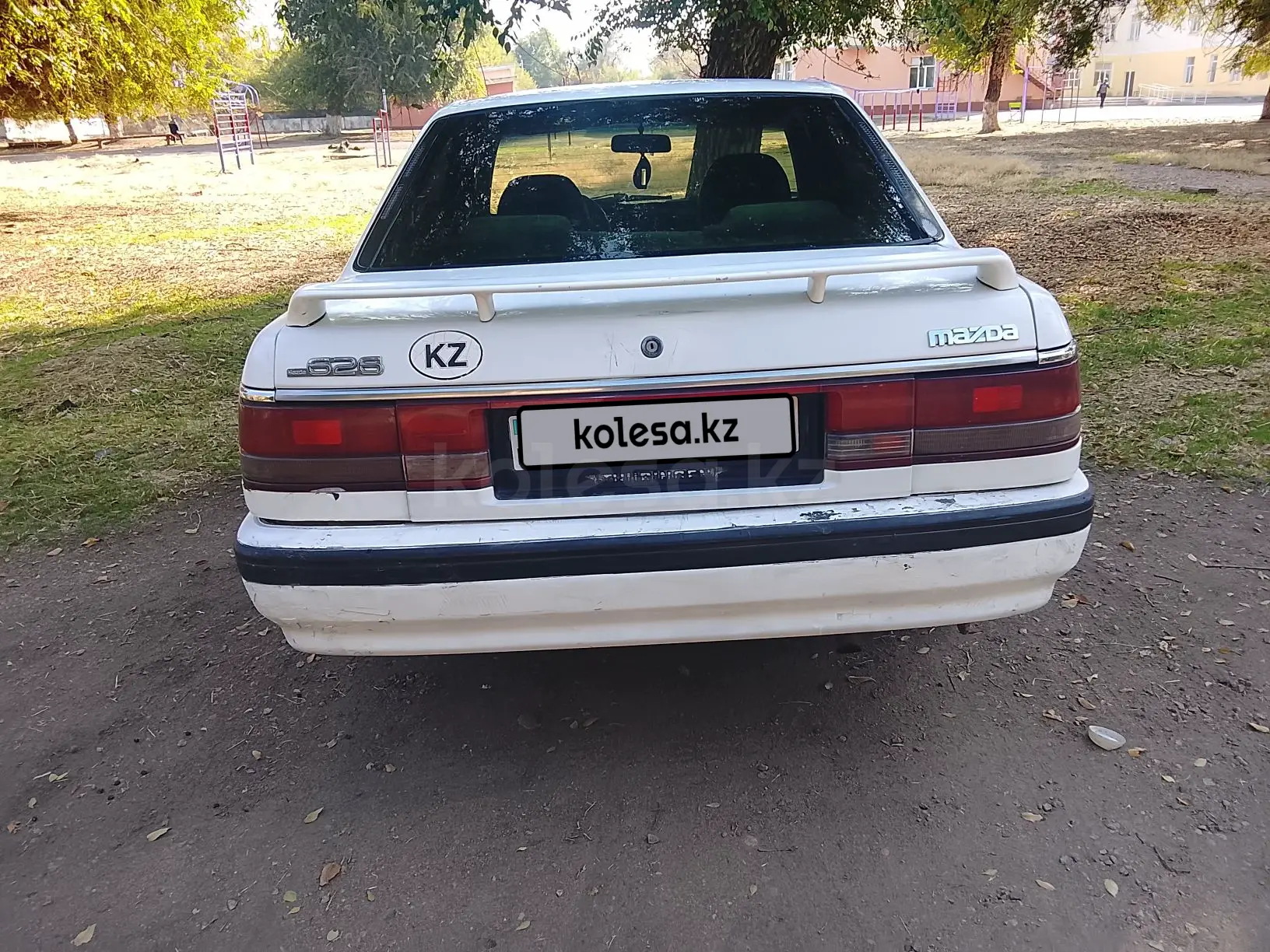 Mazda 626, 1989