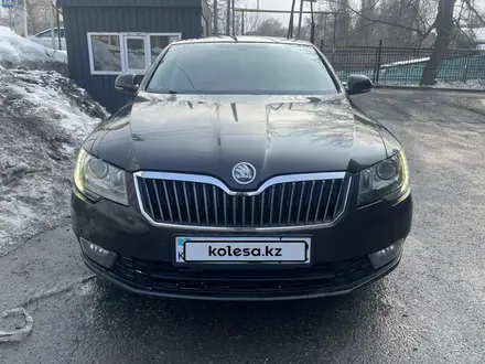 Skoda Superb 2013 года за 4 200 000 тг. в Алматы – фото 2