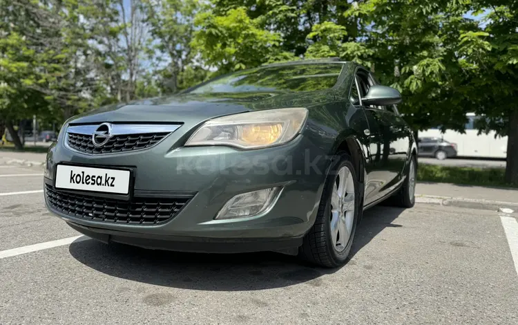 Opel Astra 2012 года за 3 500 000 тг. в Алматы