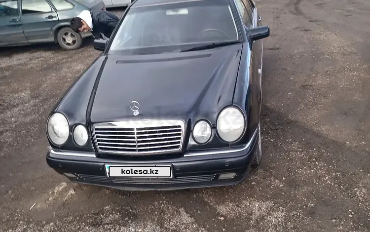 Mercedes-Benz E 320 1998 годаfor3 700 000 тг. в Астана