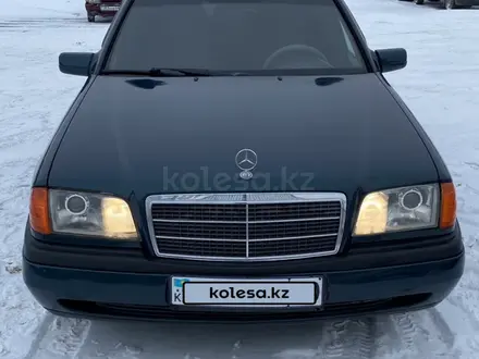 Mercedes-Benz C 200 1995 года за 2 100 000 тг. в Караганда