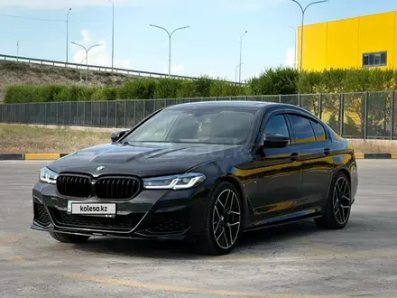BMW 530 2017 года за 15 400 000 тг. в Алматы – фото 4