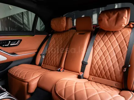 Mercedes-Benz S 450 4MATIC 2025 года за 108 101 000 тг. в Алматы – фото 10