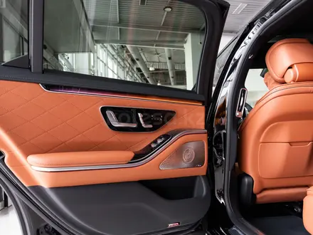 Mercedes-Benz S 450 4MATIC 2025 года за 108 101 000 тг. в Алматы – фото 9
