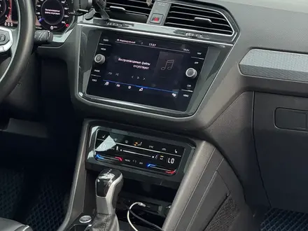 Volkswagen Tiguan 2021 года за 16 100 000 тг. в Алматы – фото 19