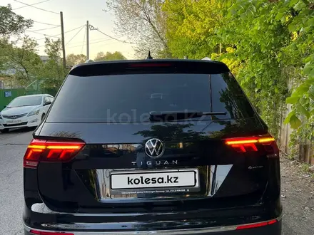 Volkswagen Tiguan 2021 года за 16 100 000 тг. в Алматы – фото 4