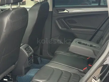 Volkswagen Tiguan 2021 года за 16 100 000 тг. в Алматы – фото 20