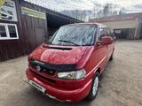 Volkswagen Caravelle 2000 годаүшін4 100 000 тг. в Петропавловск
