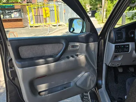 Toyota Land Cruiser 2005 года за 14 700 000 тг. в Алматы – фото 23