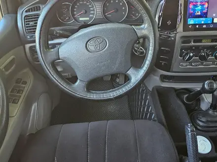 Toyota Land Cruiser 2005 года за 14 700 000 тг. в Алматы – фото 27