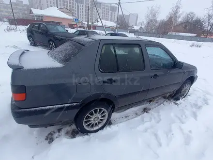 Volkswagen Vento 1992 года за 800 000 тг. в Астана – фото 4