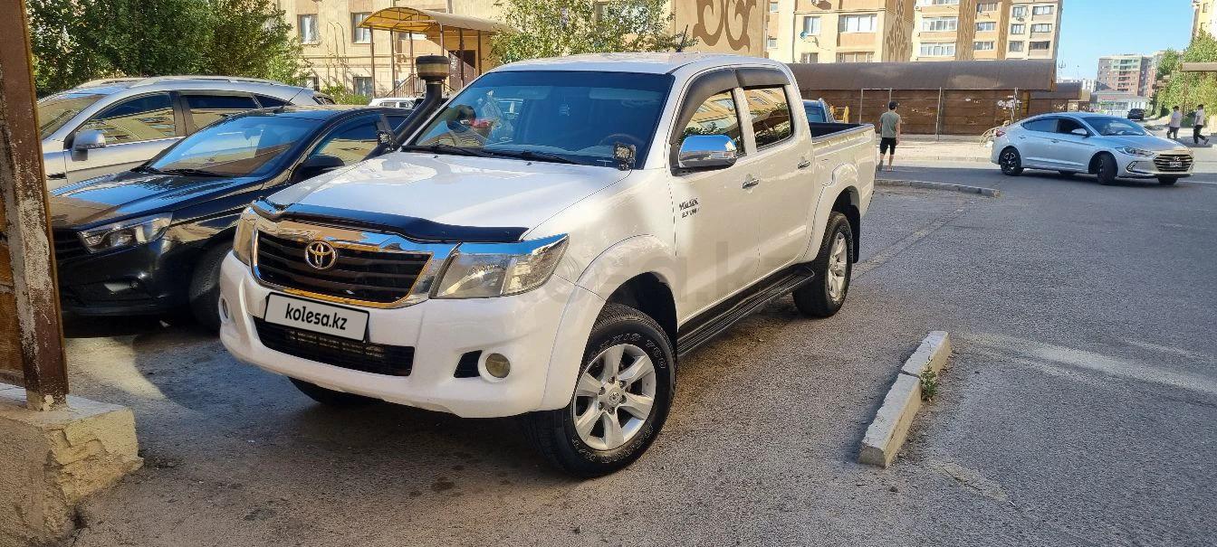 Toyota Hilux 2013 г.