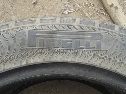 ОДНА шина 255/45 R17 — "Pirelli Winter 210 Performance", всесезон за 18 000 тг. в Астана – фото 4