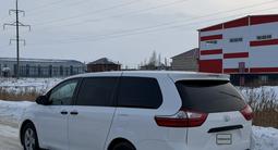 Toyota Sienna 2017 года за 8 500 000 тг. в Актобе – фото 3