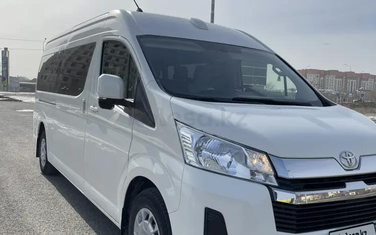 Toyota Hiace 2019 годаfor21 000 000 тг. в Атырау