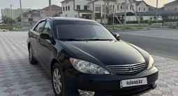 Toyota Camry 2005 года за 4 700 000 тг. в Актау – фото 2