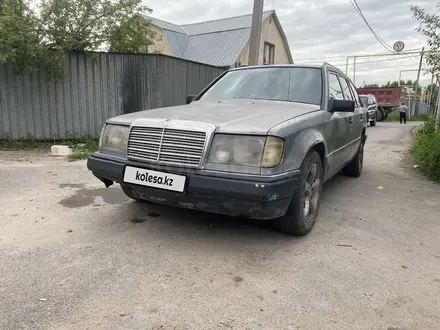 Mercedes-Benz E 200 1989 года за 1 000 000 тг. в Алматы