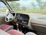 Toyota Hiace 2004 года за 1 500 000 тг. в Астана – фото 4