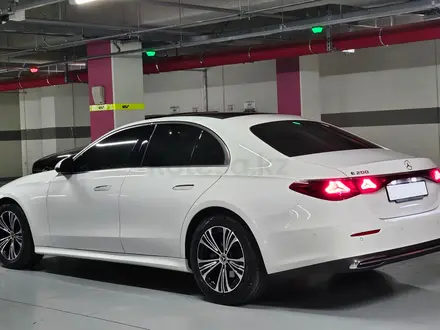 Mercedes-Benz E 200 2024 года за 28 700 000 тг. в Алматы – фото 5
