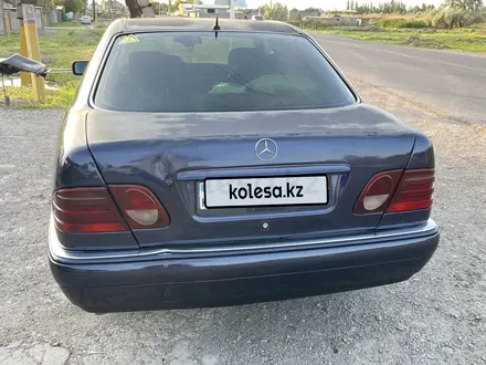 Mercedes-Benz E 230 1996 года за 2 800 000 тг. в Тараз – фото 7