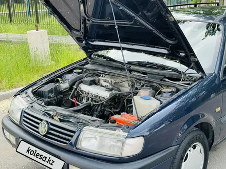 Volkswagen Passat 1995 года за 2 950 000 тг. в Павлодар – фото 49