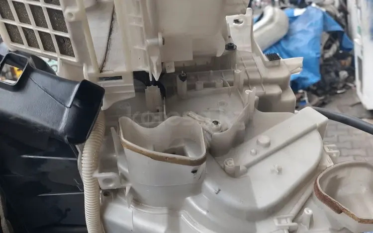 Корпус печки радиатор. Вентилятор за 1 000 тг. в Астана