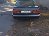 Mercedes-Benz E 200 1995 года за 1 300 000 тг. в Алматы – фото 4