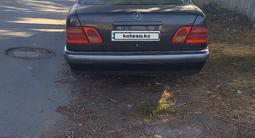 Mercedes-Benz E 200 1995 года за 1 300 000 тг. в Алматы – фото 4