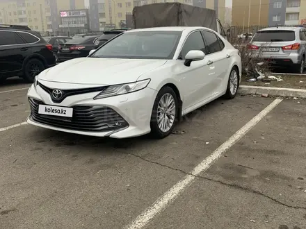 Toyota Camry 2019 года за 14 700 000 тг. в Жанакорган – фото 2