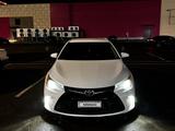 Toyota Camry 2015 года за 8 500 000 тг. в Астана – фото 2