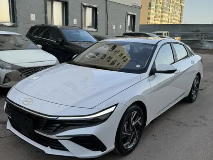 Hyundai Elantra 2024 годаүшін9 200 000 тг. в Астана