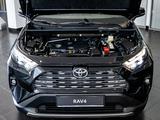 Toyota RAV4 Luxe 2023 года за 21 128 000 тг. в Алматы – фото 2