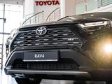 Toyota RAV4 Luxe 2023 года за 21 128 000 тг. в Алматы – фото 4