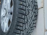 Шипованная резина Нокия Нордман с дисками на Хюндай Крету, комплект (4шт). за 220 000 тг. в Актобе – фото 4