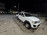 Mitsubishi L200 2011 года за 5 500 000 тг. в Шымкент