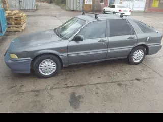 Mitsubishi Galant