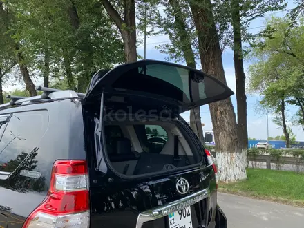 Toyota Land Cruiser Prado 2012 года за 15 900 000 тг. в Алматы – фото 19