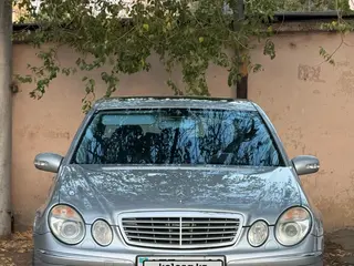 Mercedes-Benz E 500