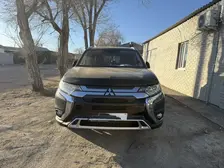 Mitsubishi Outlander, 2019