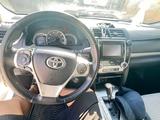 Toyota Camry 2014 годаүшін8 700 000 тг. в Актобе – фото 5