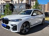 BMW X7 2022 года за 63 000 000 тг. в Астана