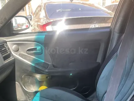 Hyundai Elantra 2001 года за 1 600 000 тг. в Актобе – фото 4